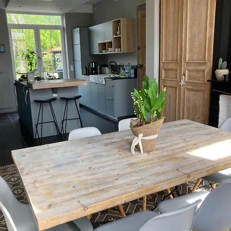 Etage Privatif Maison Bourgeoise ! Privat bolig